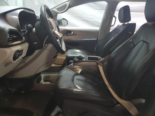 Chrysler Pacifica Touring L Image 13