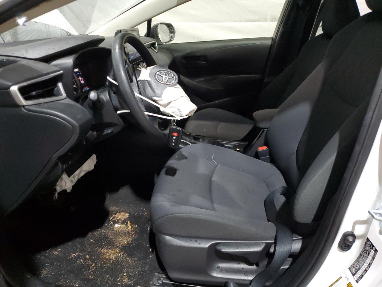 Toyota Corolla Le Image 12