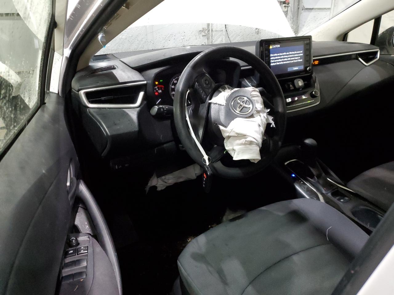 Toyota Corolla Le Image 10