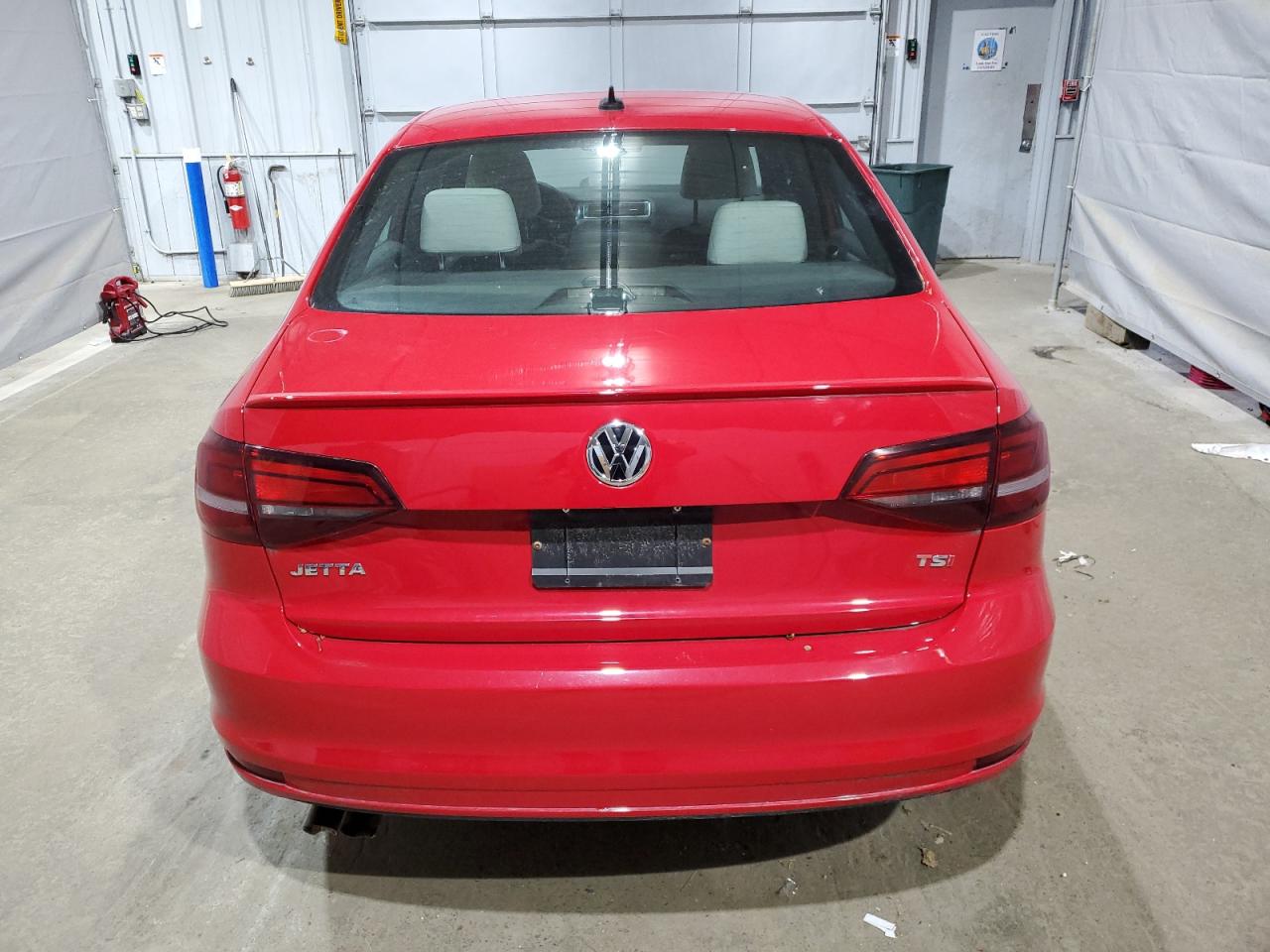 Volkswagen Jetta Sport Image 11