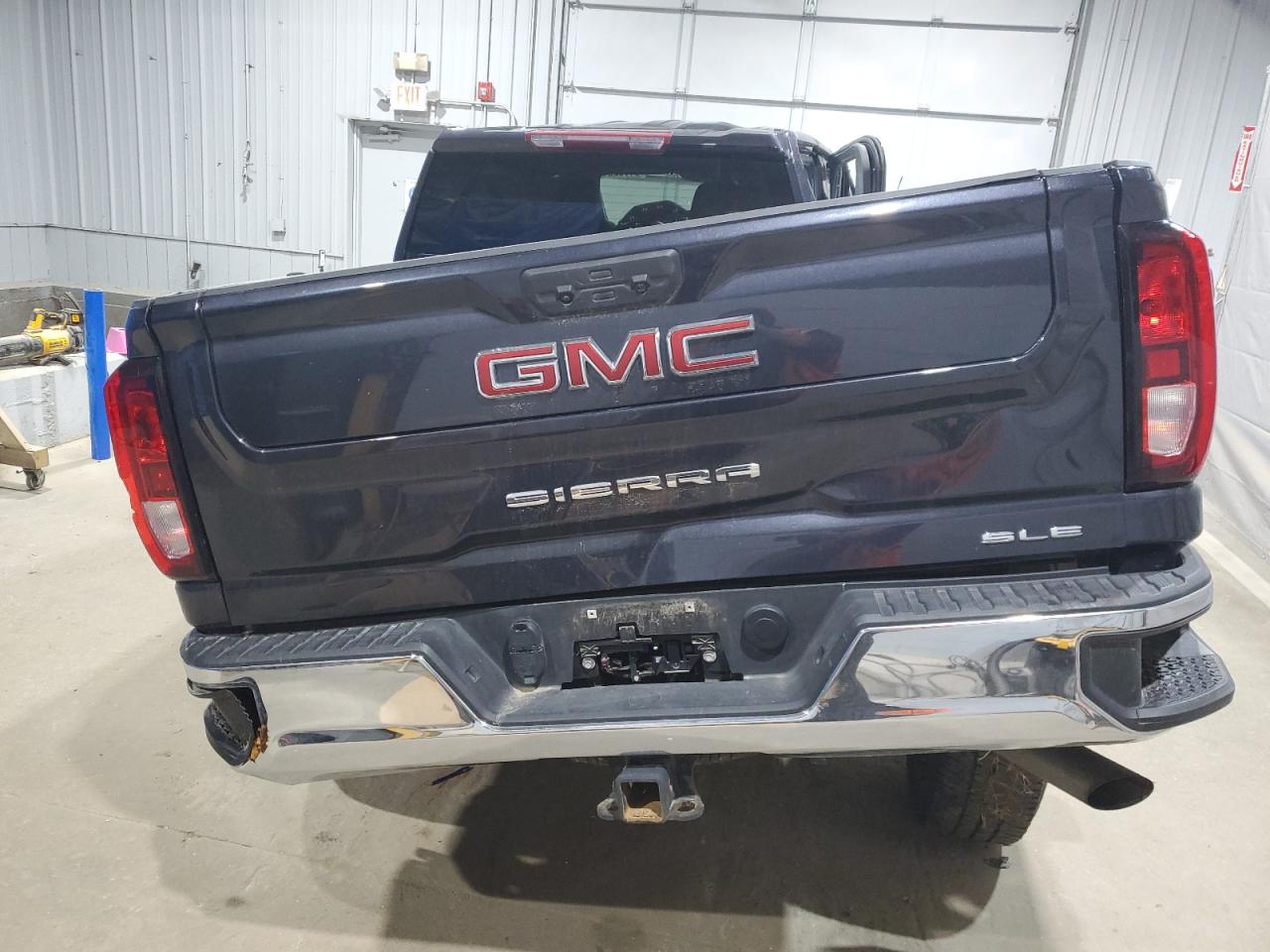 GMC Sierra K2500 Sle Image 4