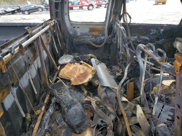 Chevrolet Silverado K1500 Image 9