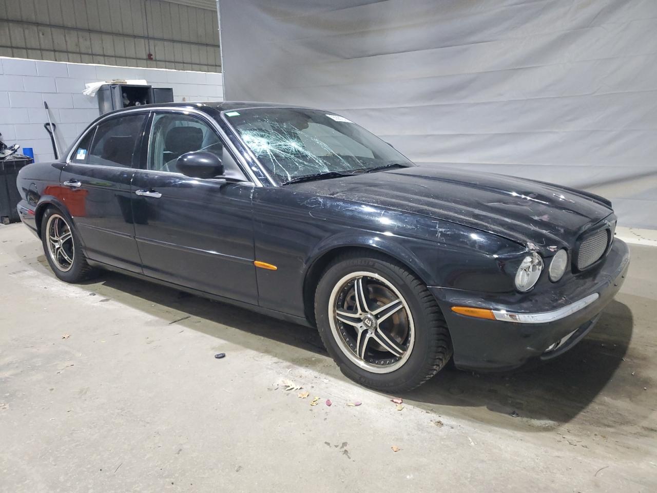 Jaguar Xj8 Image 4