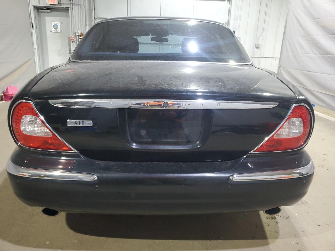 Jaguar Xj8 Image 6