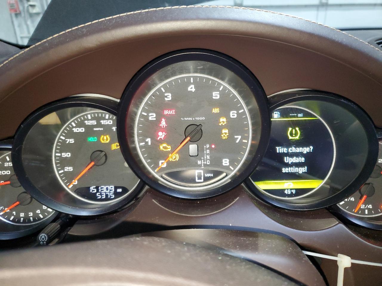 Porsche Cayenne Image 13