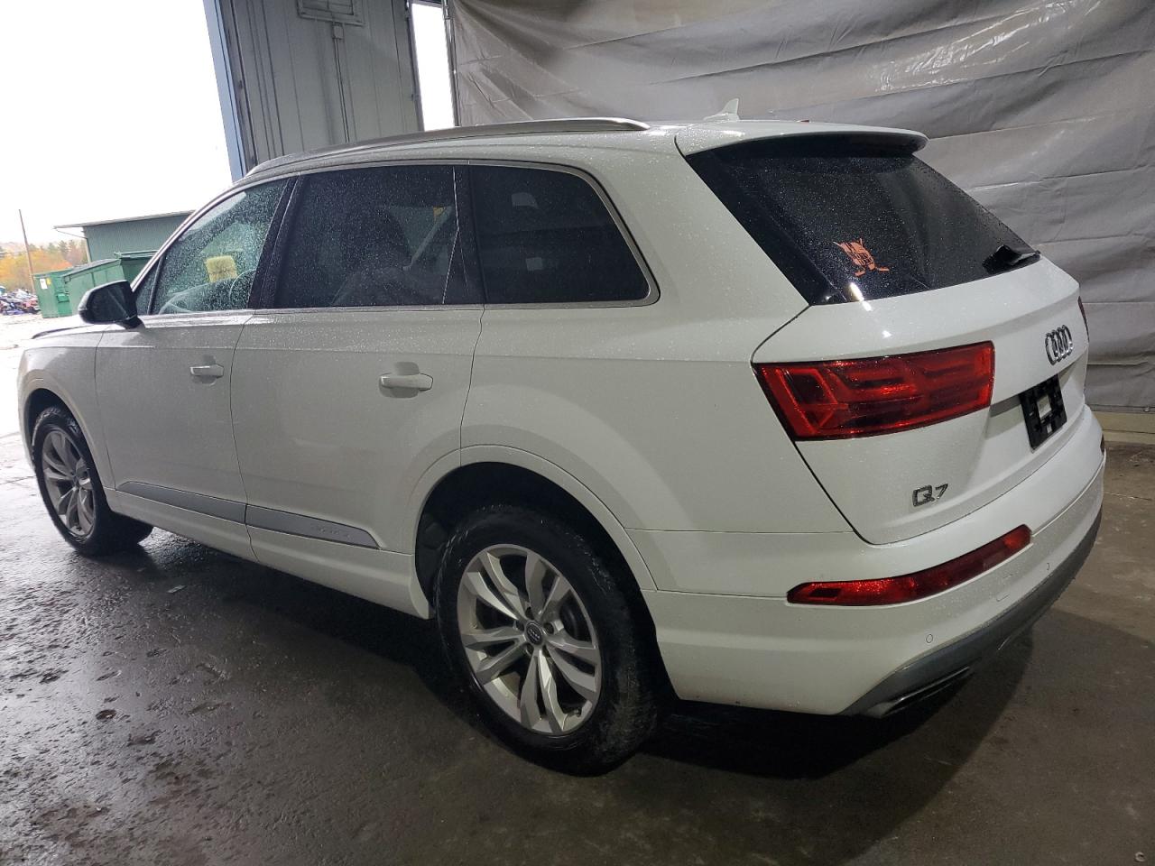 Audi Q7 Premium Plus Image 2