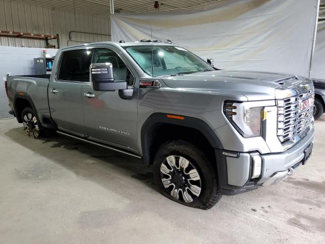 GMC Sierra K2500 Denali Image 10