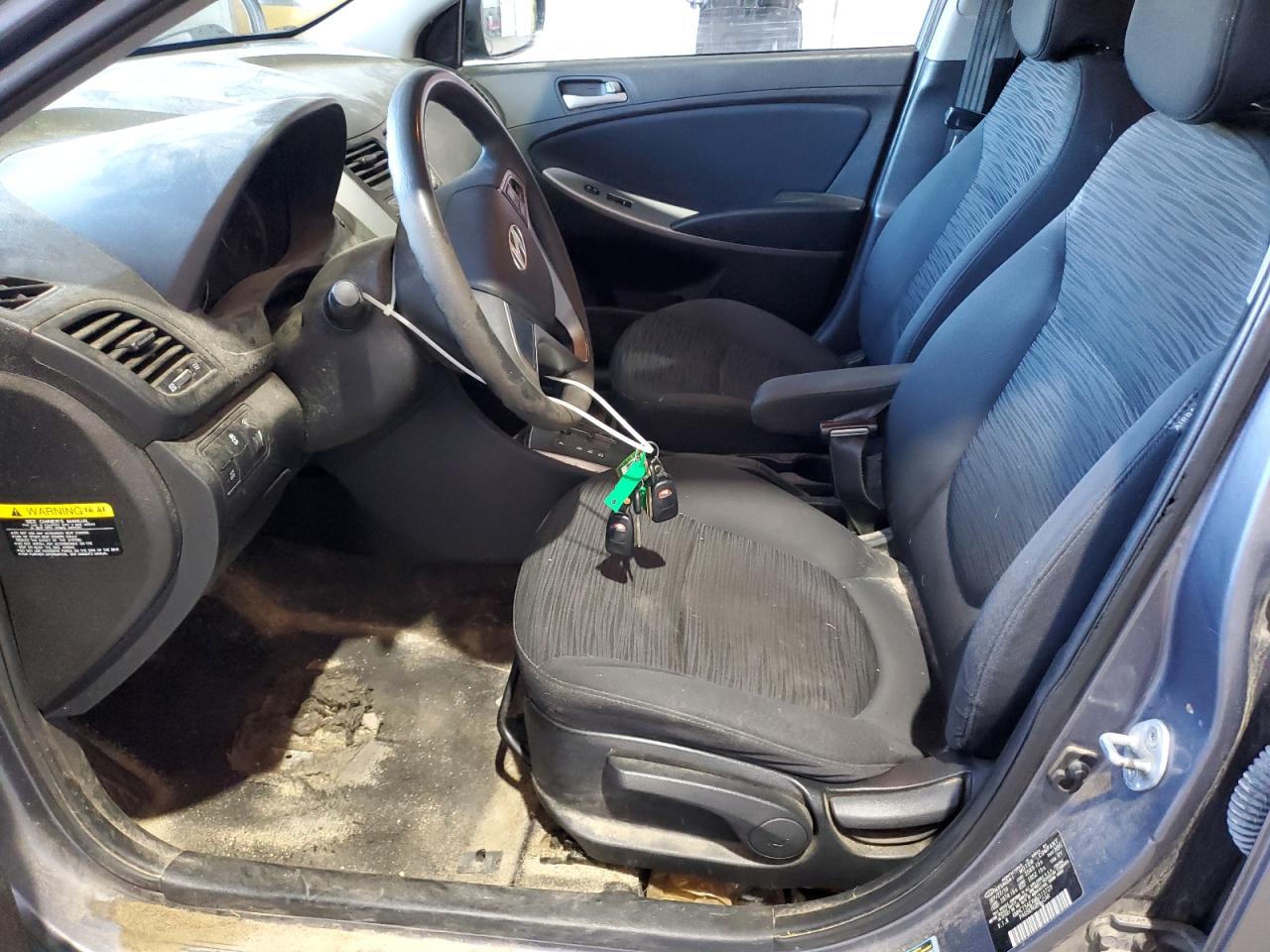 Hyundai ACCENT Se Image 9