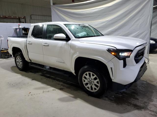 Toyota Tacoma Double Cab Image 11