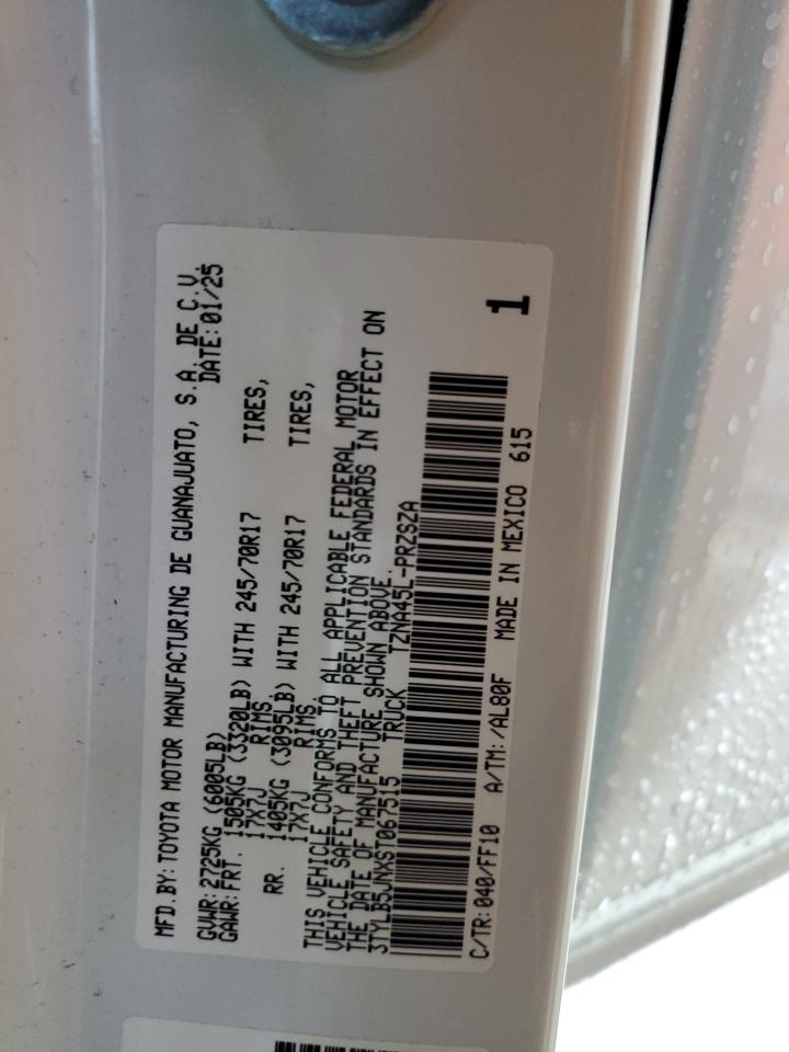 Toyota Tacoma Double Cab Image 3