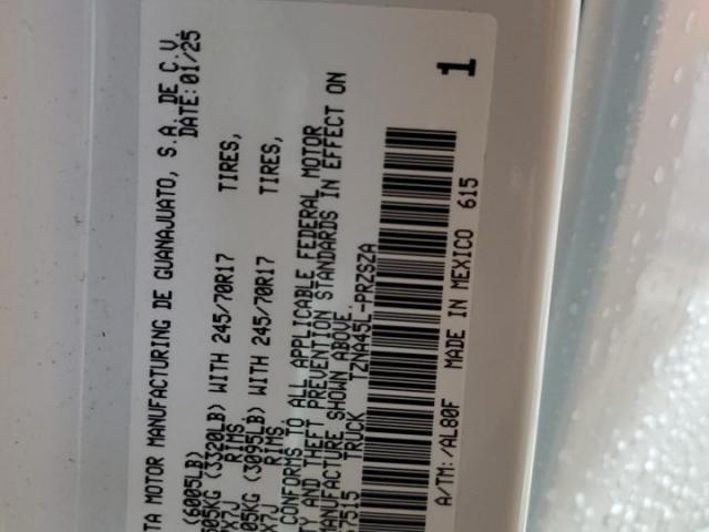 Toyota Tacoma Double Cab Image 3