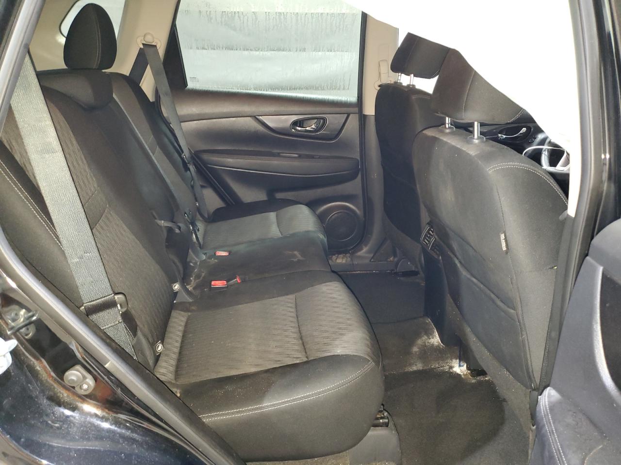 Nissan Rogue S Image 13