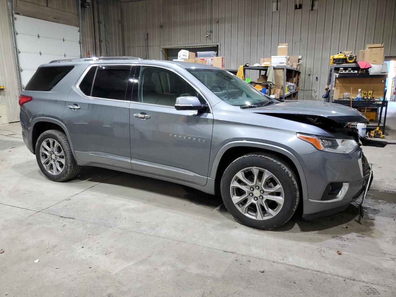 Chevrolet Traverse Premier Image 2