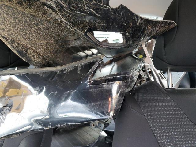 Toyota Prius Le Image 10