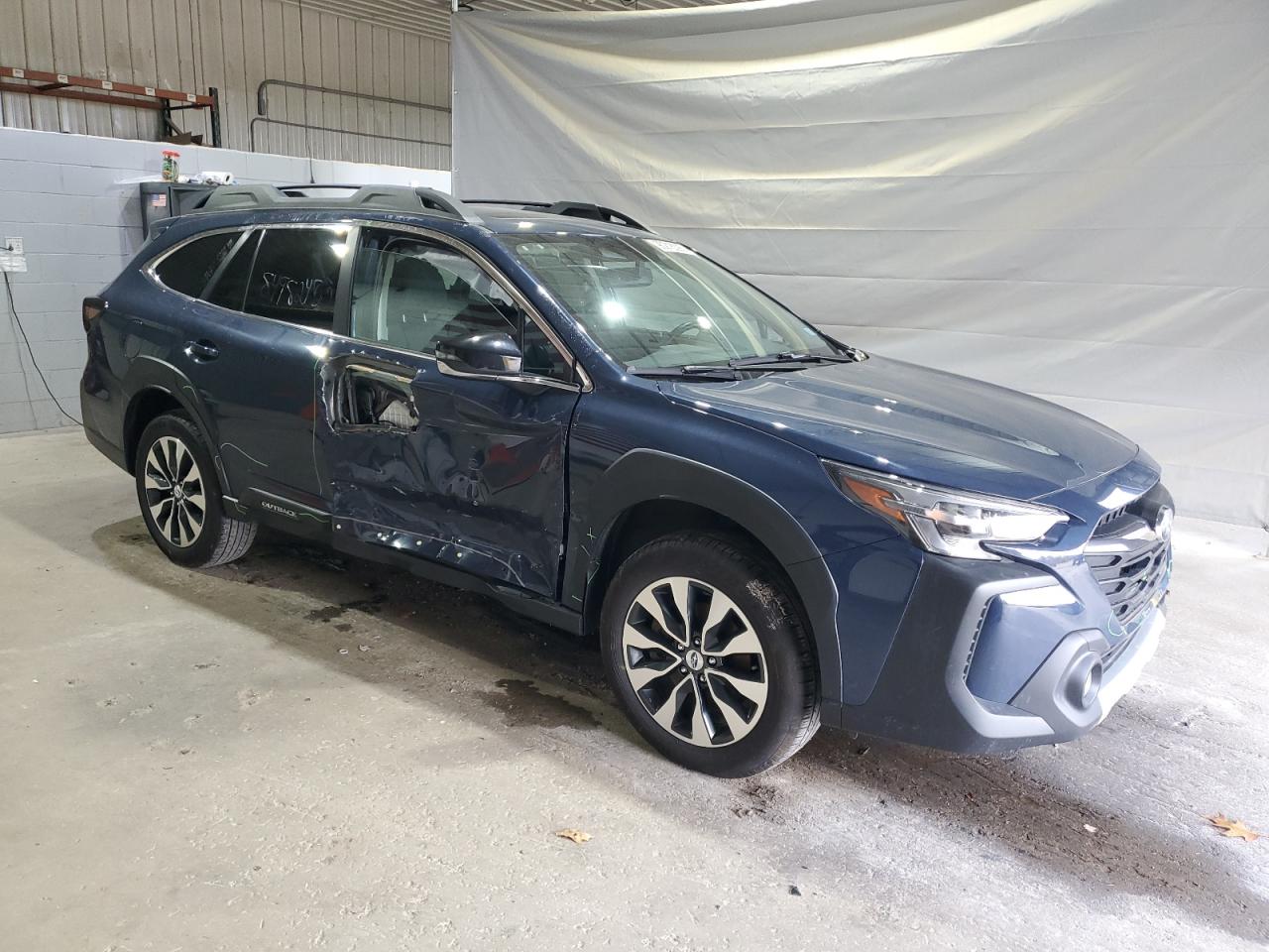 Subaru Outback Limited Image 13