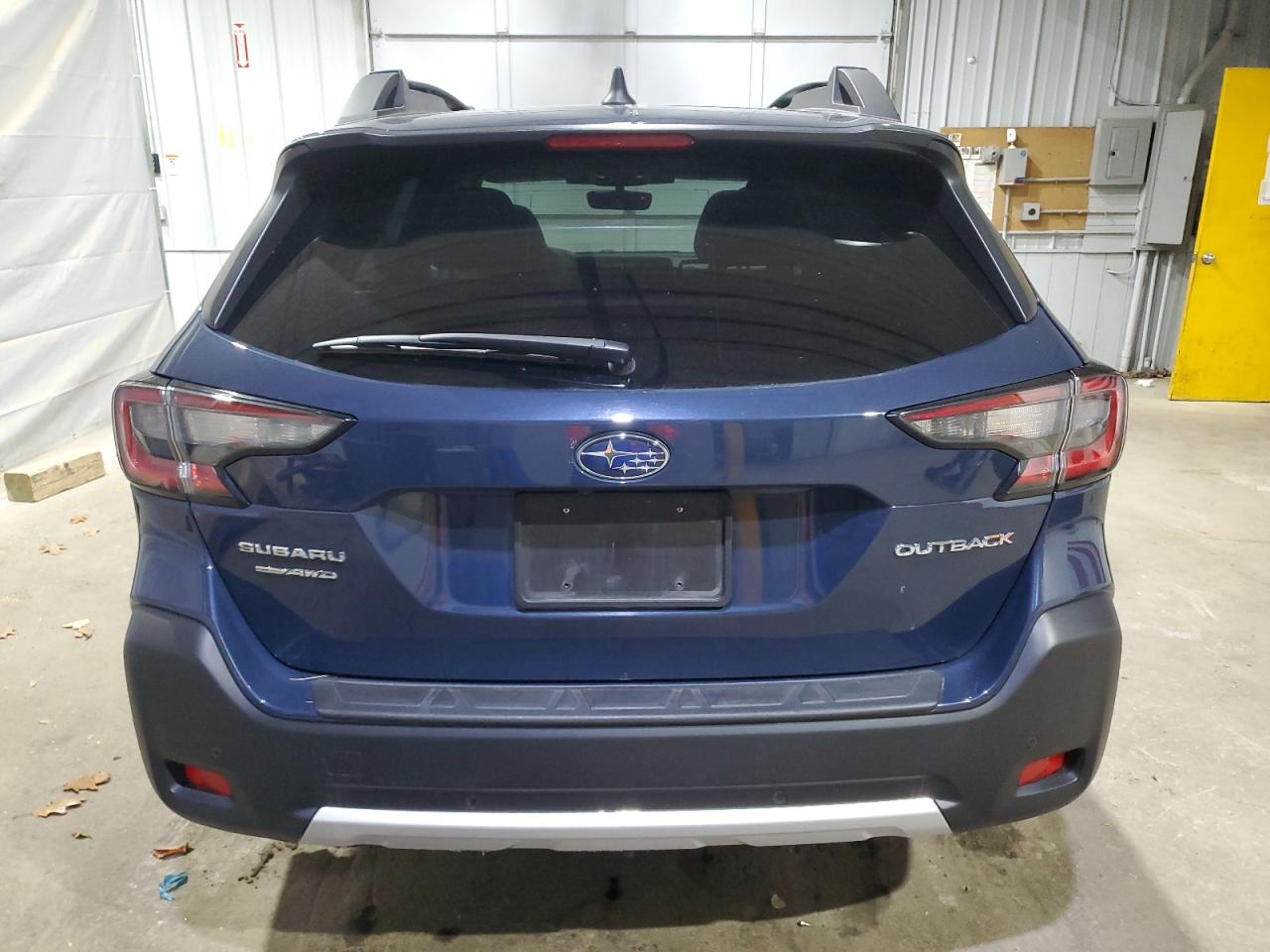 Subaru Outback Limited Image 10