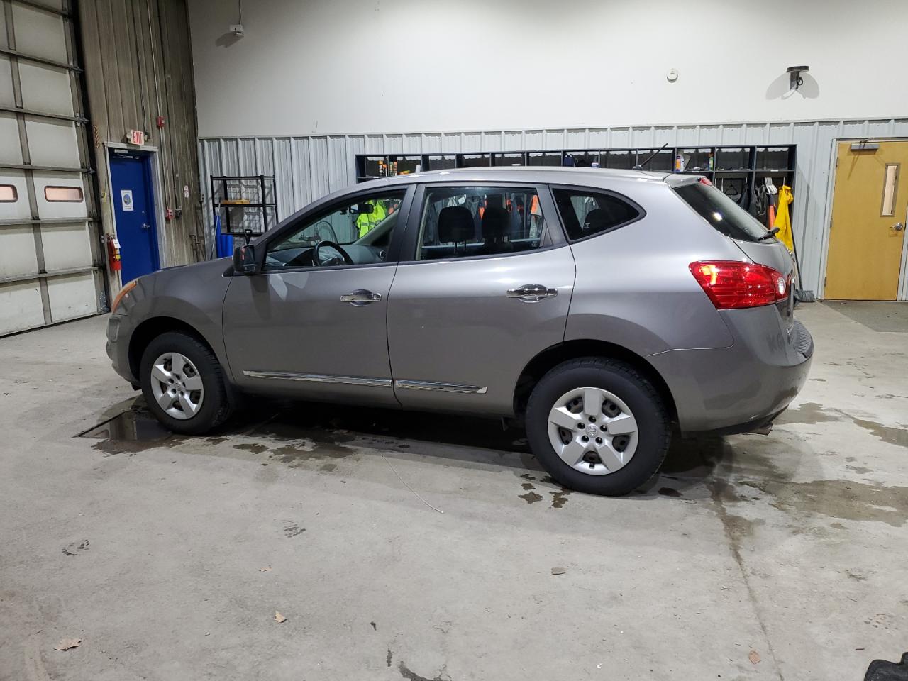 Nissan Rogue S Image 12