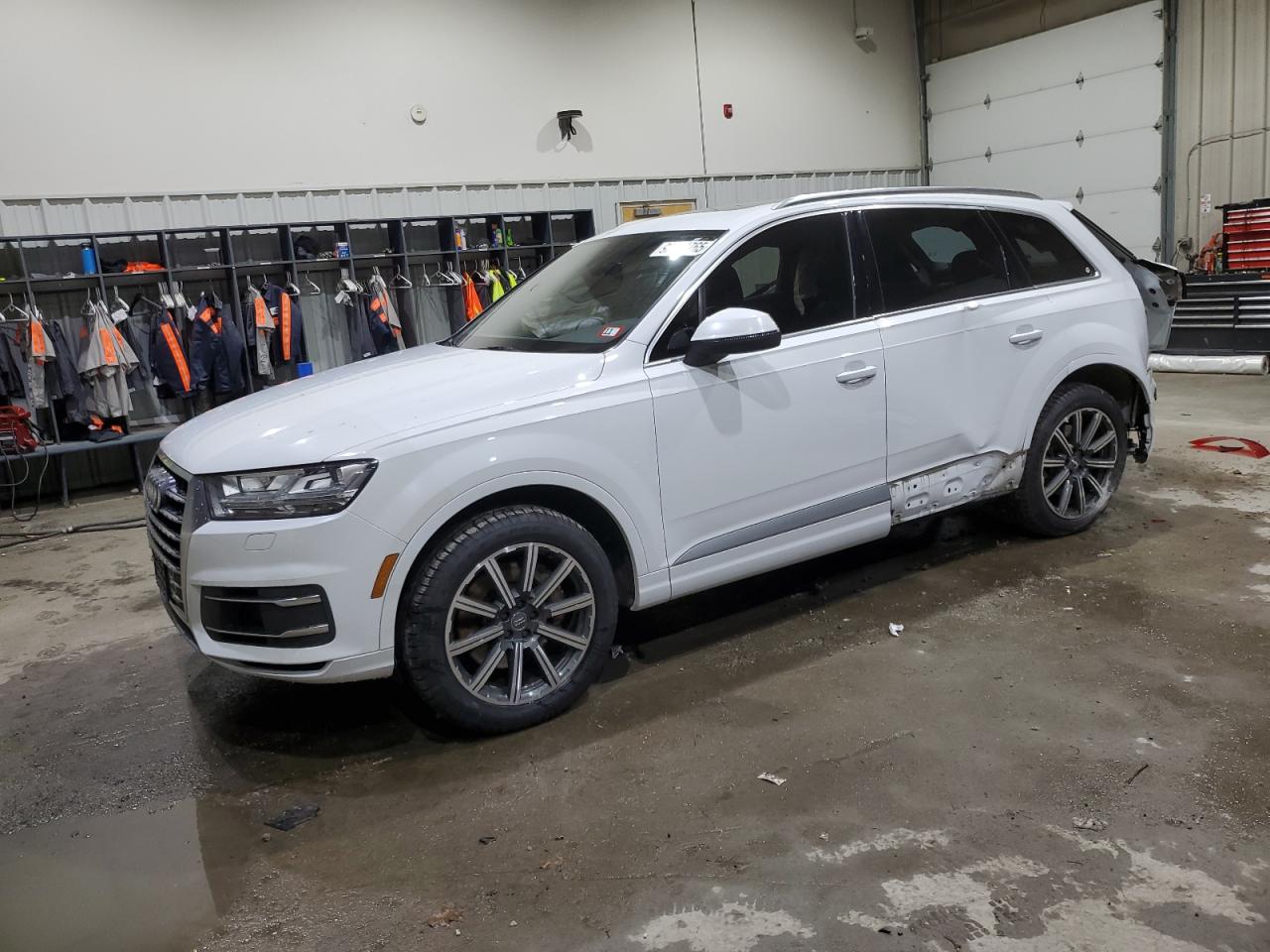 Audi Q7 Premium Plus Image 1