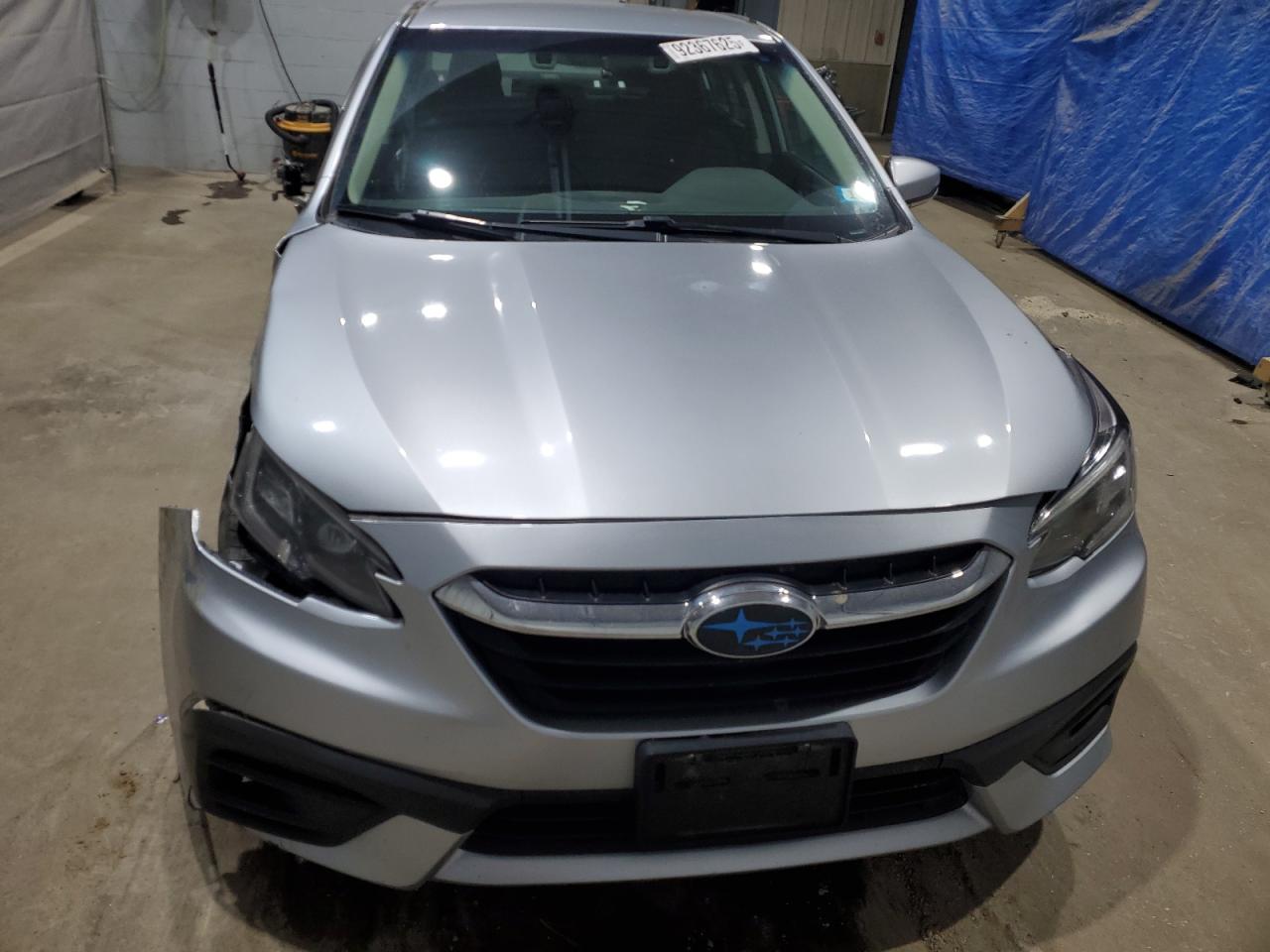 Subaru Legacy Premium Image 5