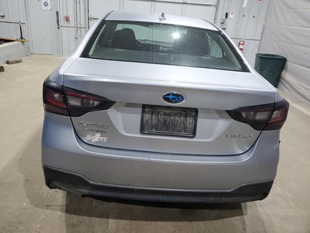 Subaru Legacy Premium Image 4