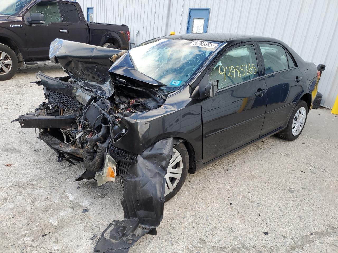 Toyota Corolla Base Image 1