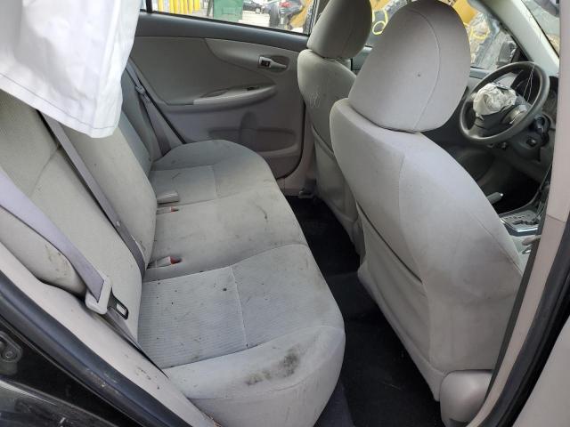 Toyota Corolla Base Image 8