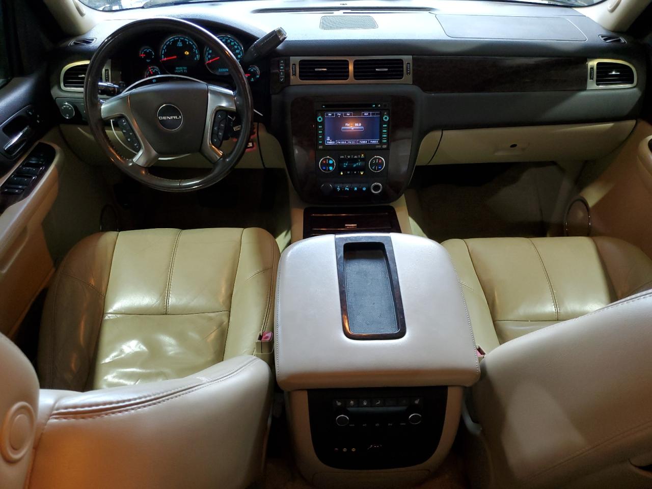 GMC Yukon Denali Image 2