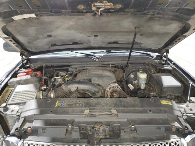 GMC Yukon Denali Image 8