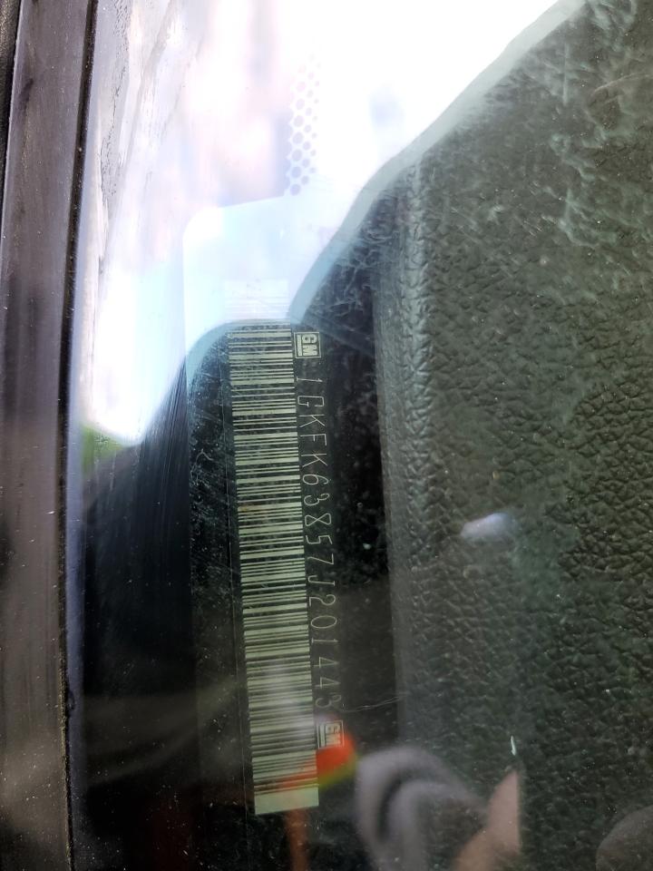 GMC Yukon Denali Image 7