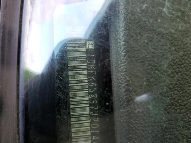 GMC Yukon Denali Image 7