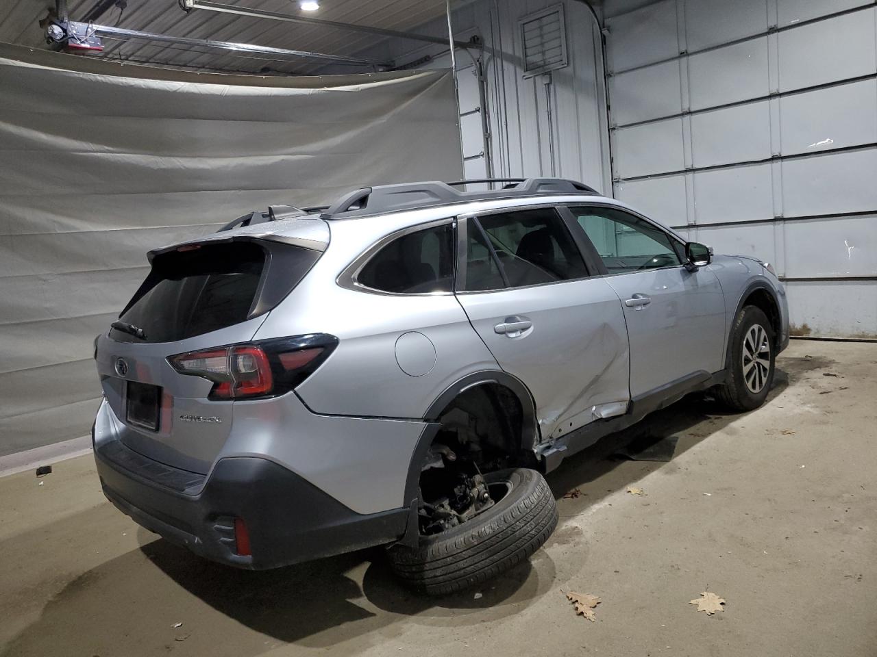 Subaru Outback Premium Image 2