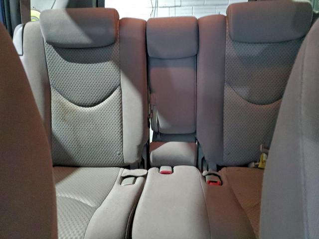 Toyota RAV4 Image 10