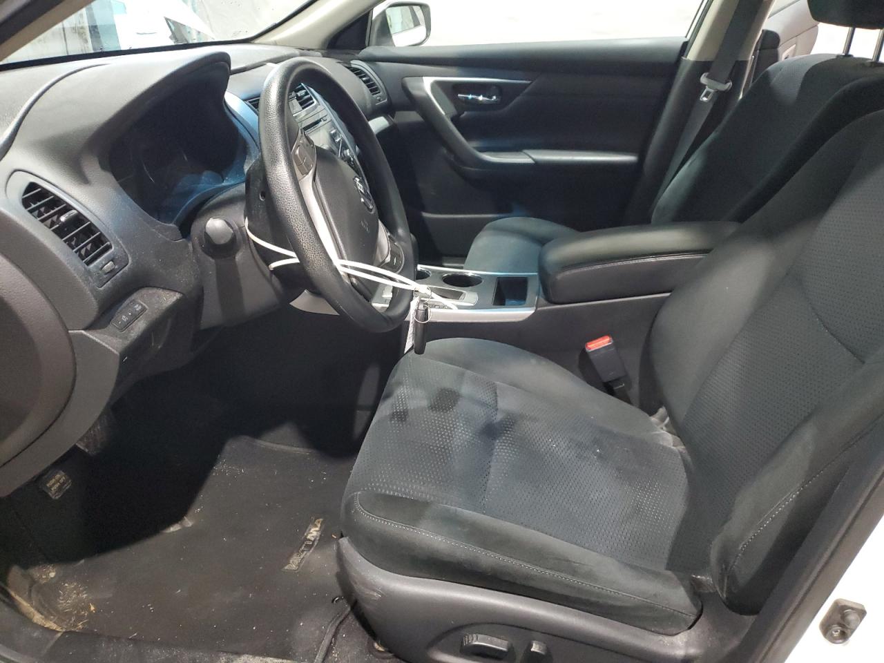 Nissan Altima 2.5 Image 8