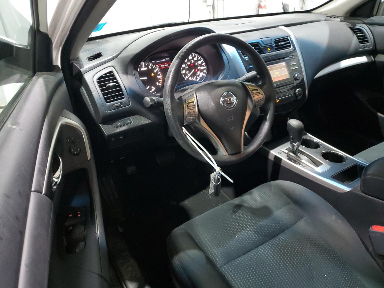 Nissan Altima 2.5 Image 9
