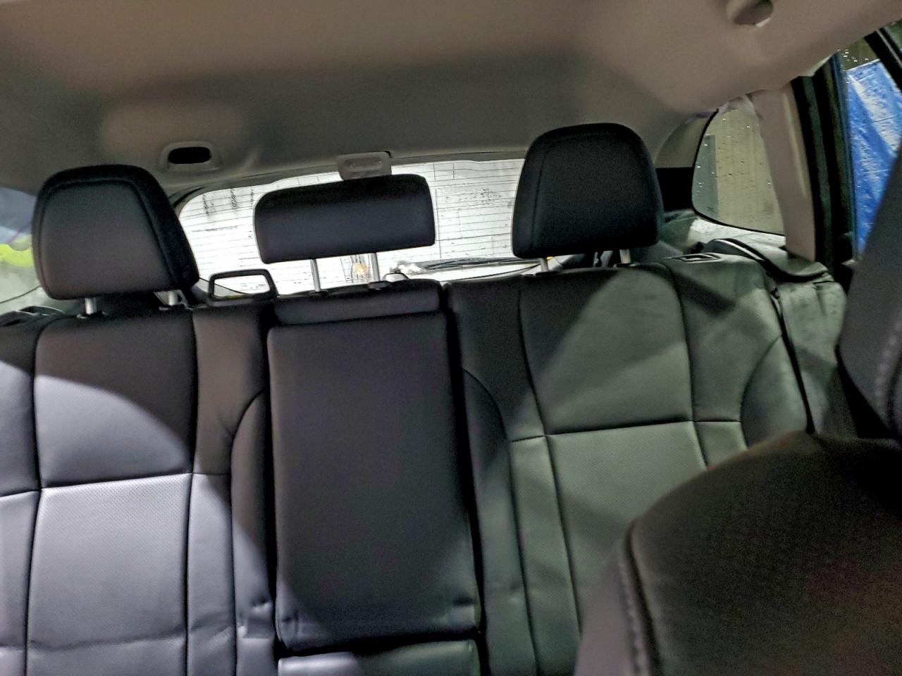 Subaru Outback Touring Image 12