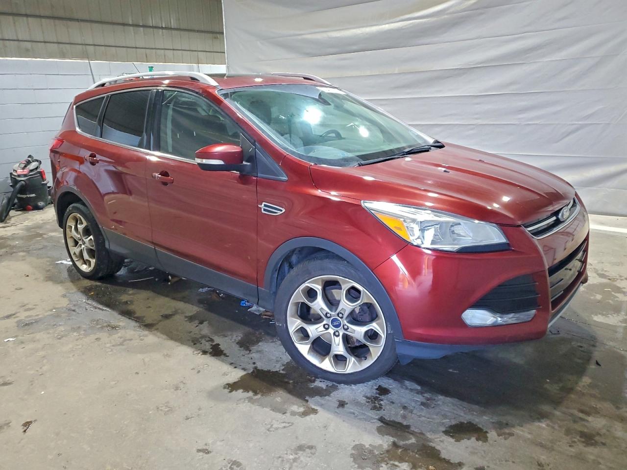 Ford Escape Titanium Image 3