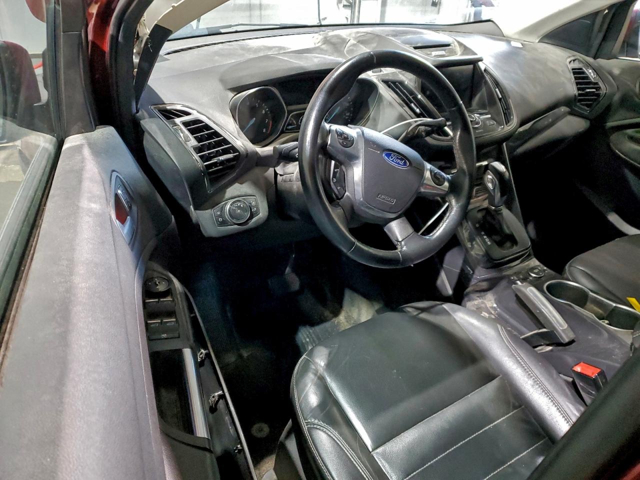 Ford Escape Titanium Image 9