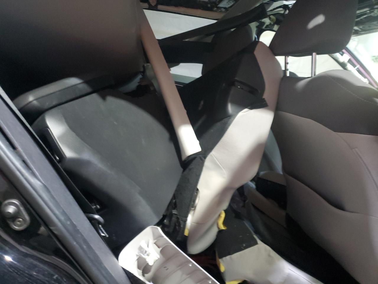 Toyota RAV4 Xle Image 9