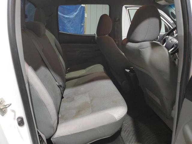 Toyota Tacoma Double Cab Image 6