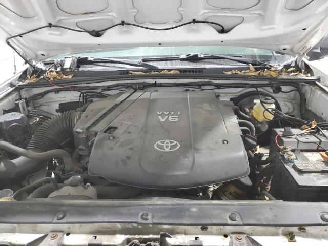 Toyota Tacoma Double Cab Image 11