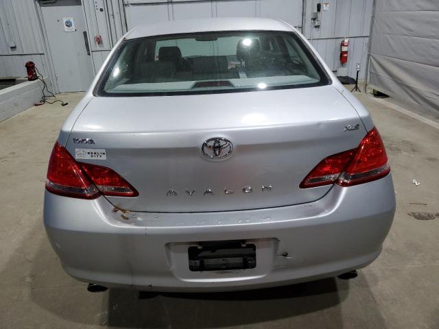 Toyota Avalon Xl Image 7