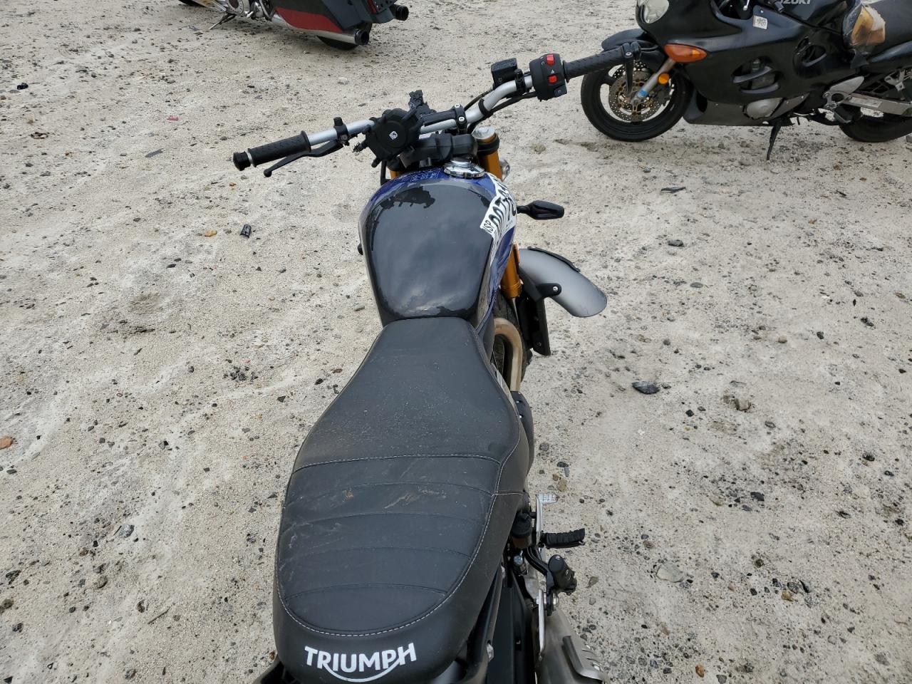 Triumph Car Speed4 400 Image 6