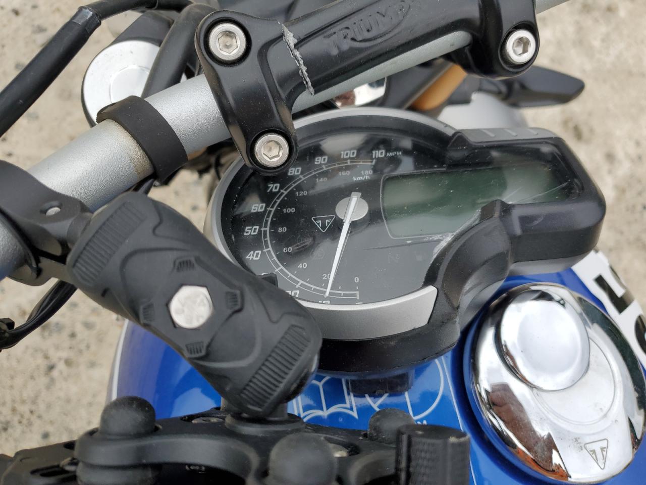 Triumph Car Speed4 400 Image 4