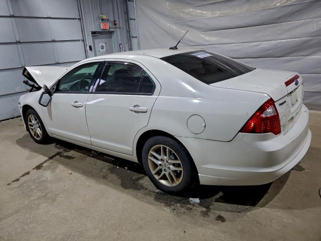 Ford Fusion S Image 3