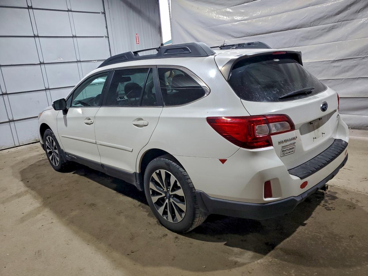 Subaru Outback 2.5i Limited Image 4