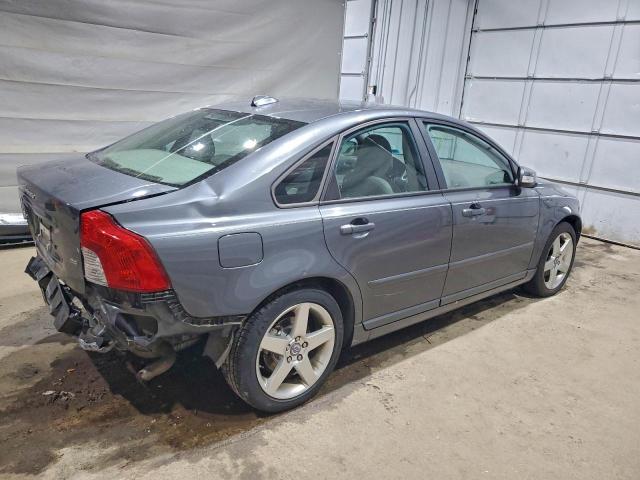 Volvo S40 2.4i Image 10