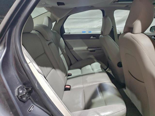 Volvo S40 2.4i Image 11