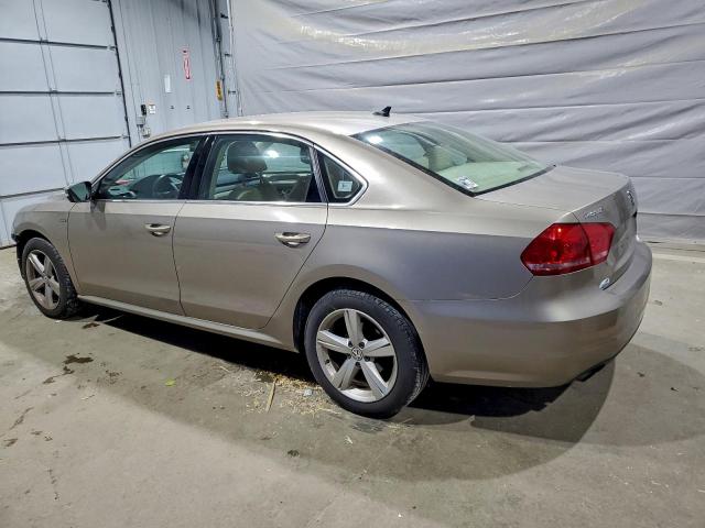 Volkswagen Passat S Image 9