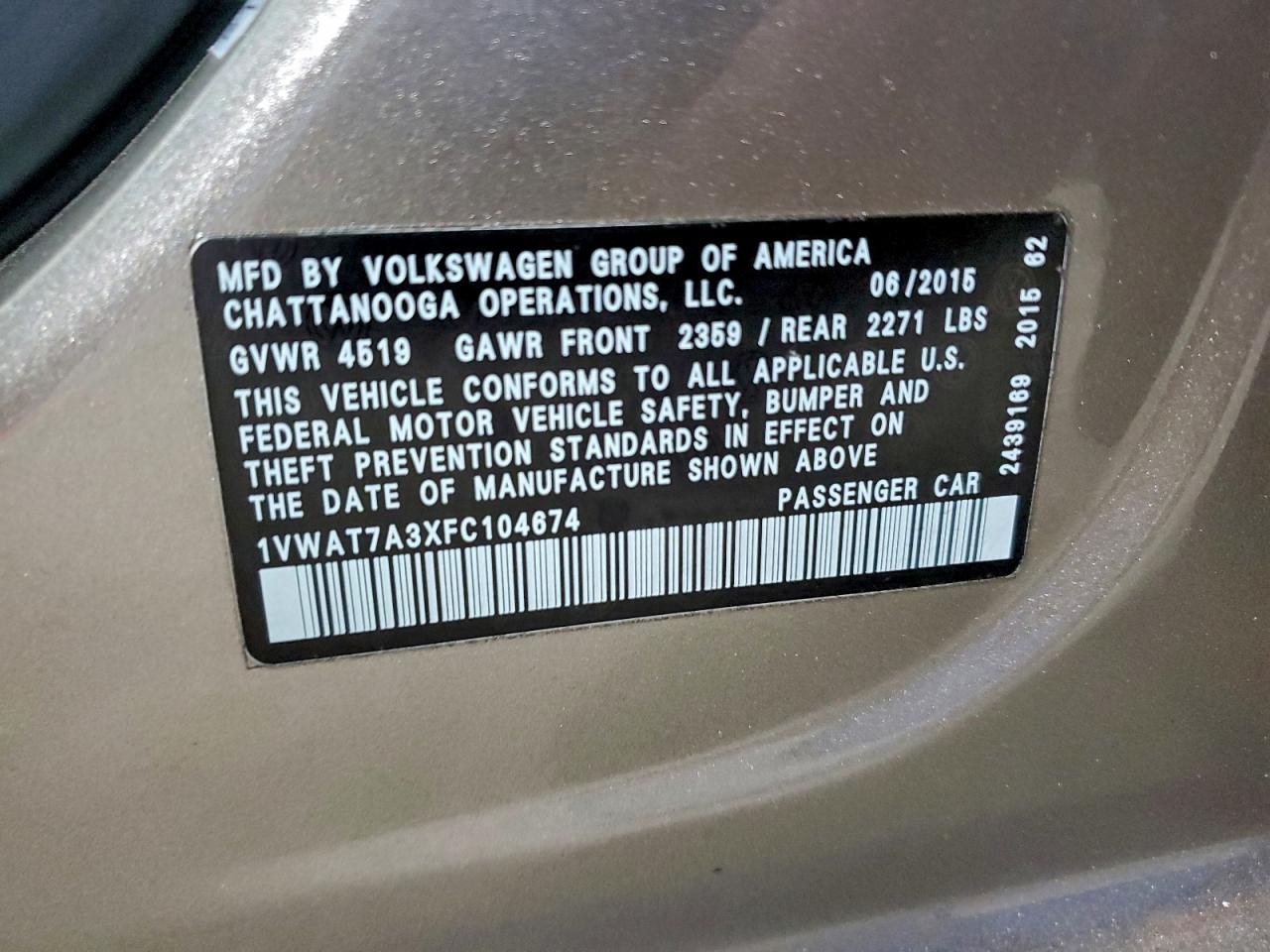 Volkswagen Passat S Image 12