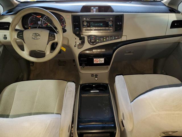 Toyota Sienna Le Image 5